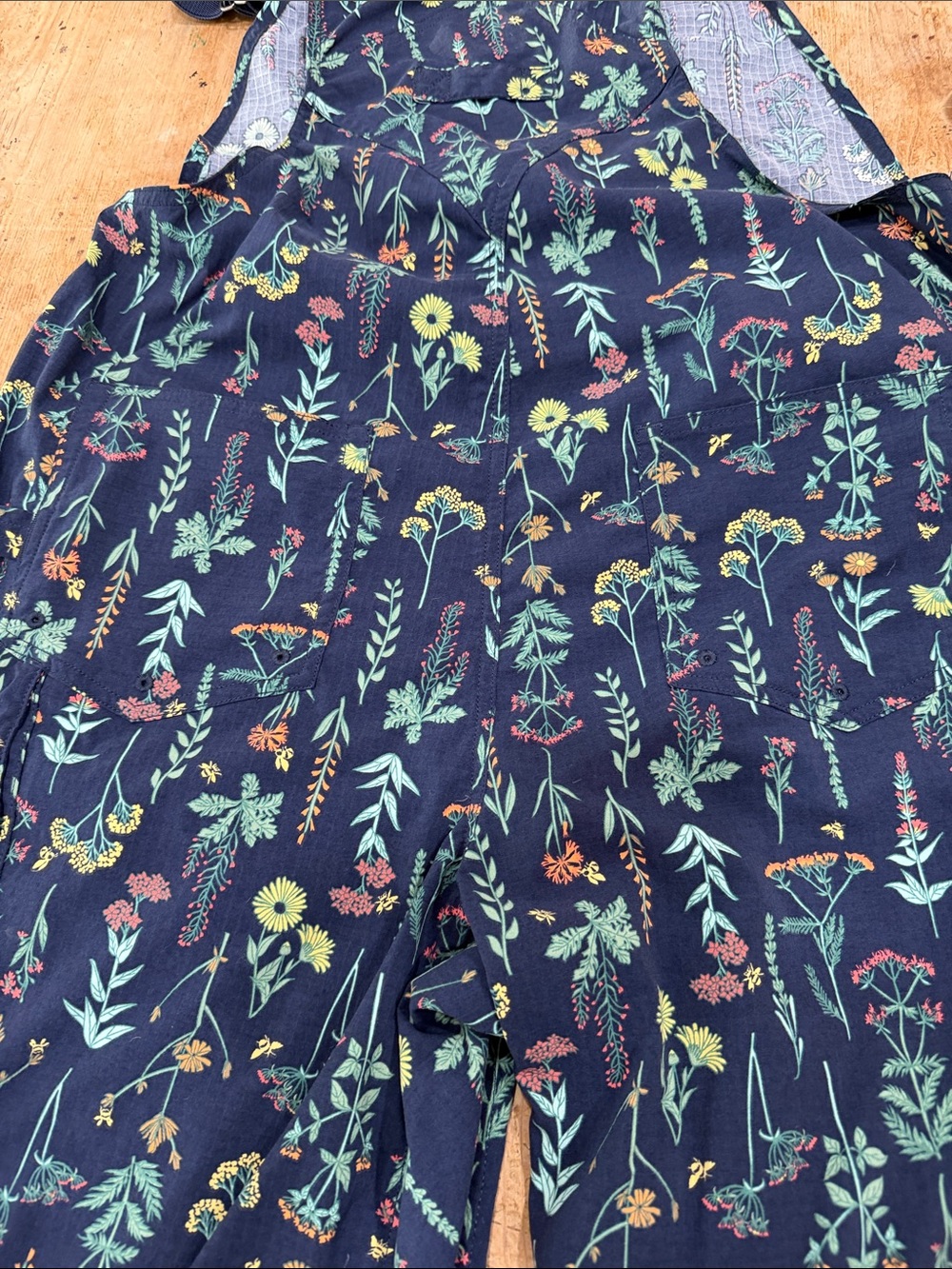 Duluth Trading Co Navy Floral Pocket Overalls - Picture 8 of 8